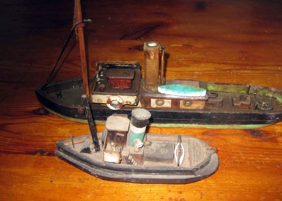 tugs.JPG