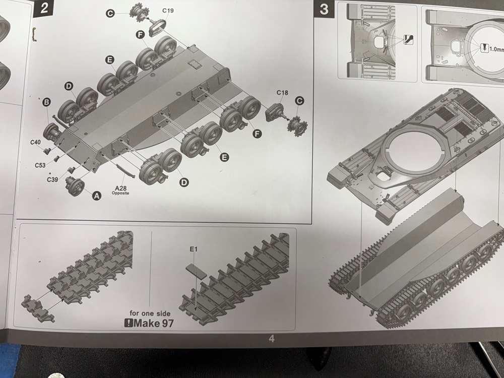 takom tracks 1.jpg