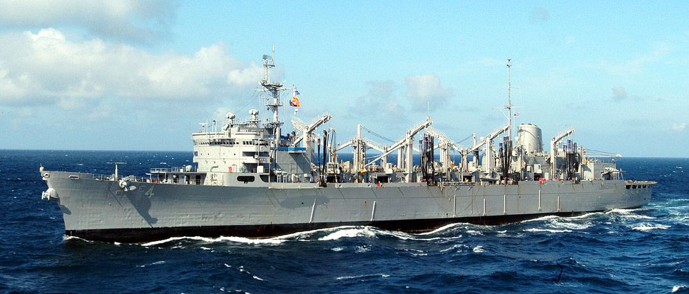 USS_Detroit_AOE-4_040701-N-5952R-083_crop.jpg