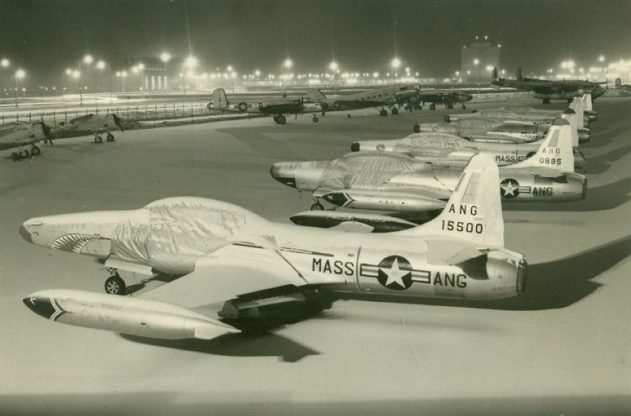 F-94s at Logan Airport 1955.jpg