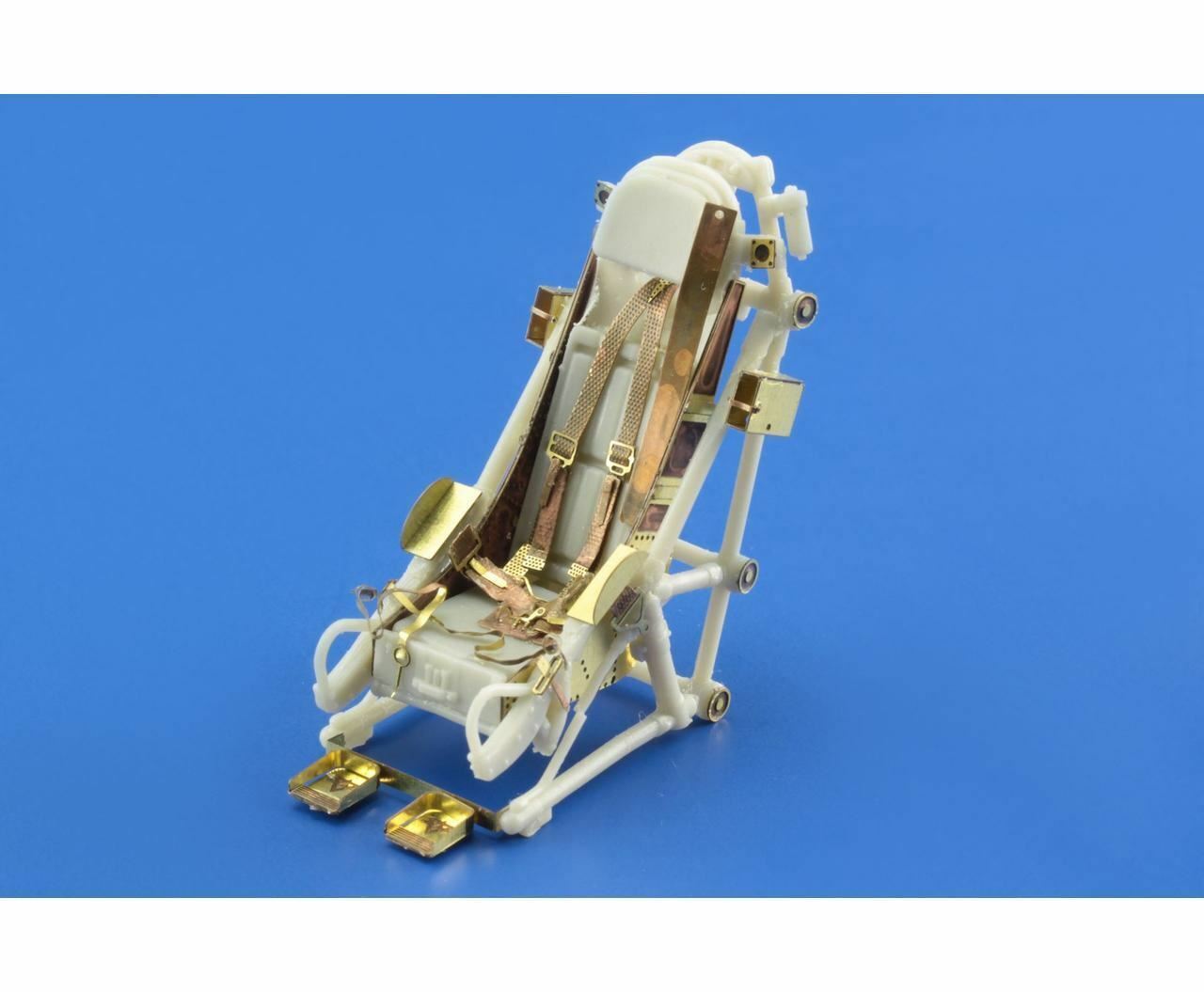 model-F100C seat.jpg