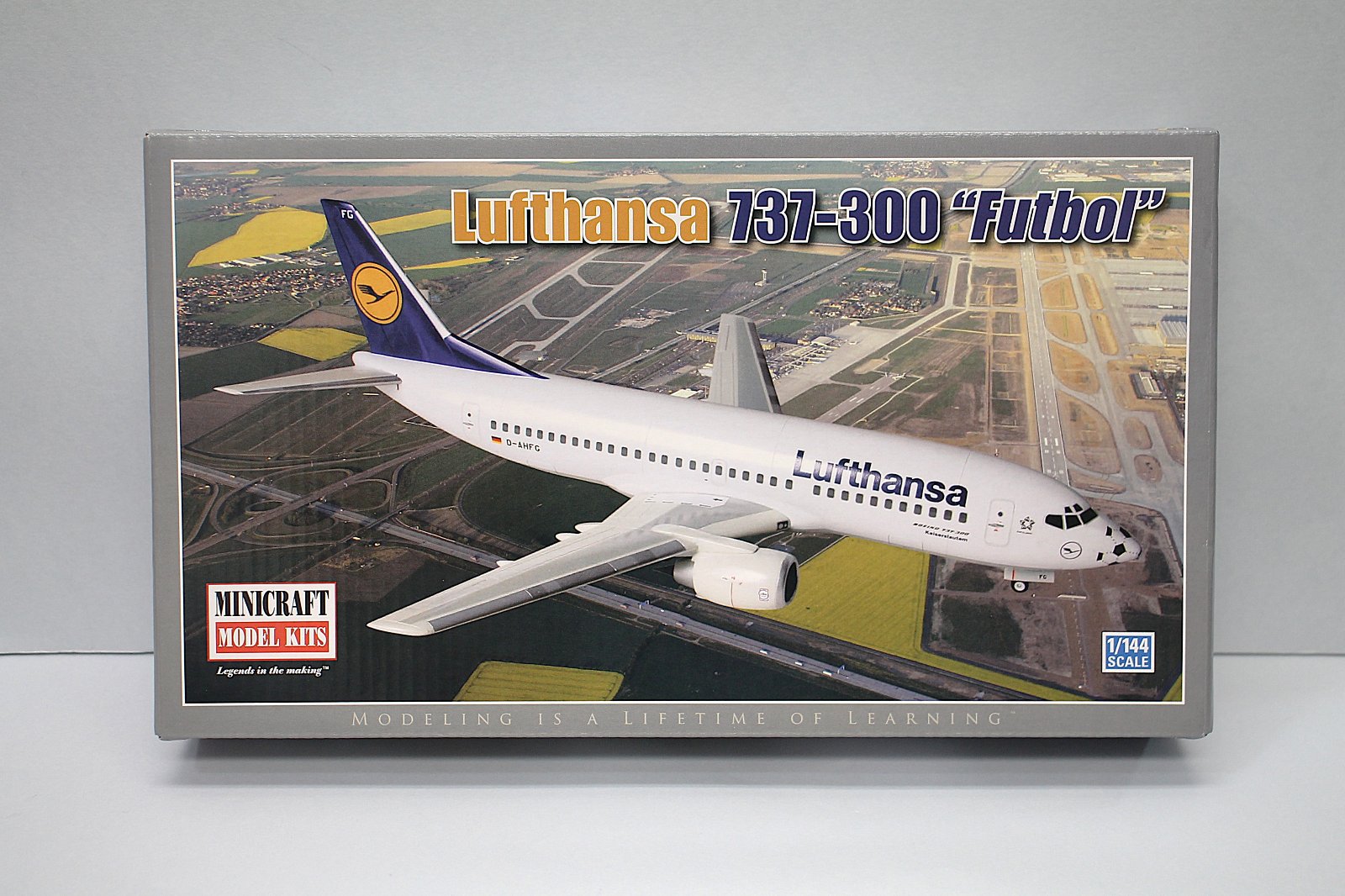 737 1.JPG