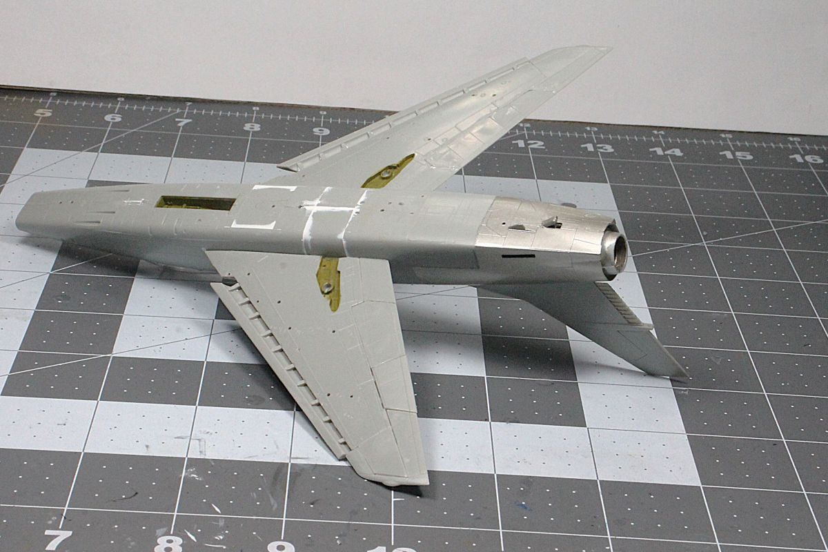 F100C 25.JPG