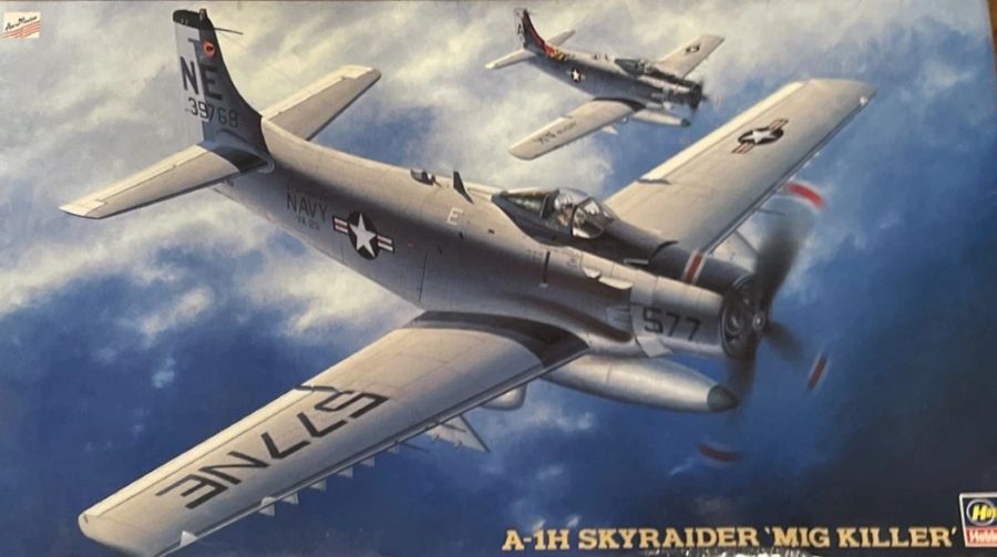 1-72 Hasegawa A-1H Skyraider.jpg