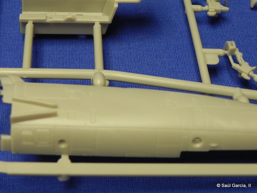 FMK18002F20ASpruexDetail05.jpg