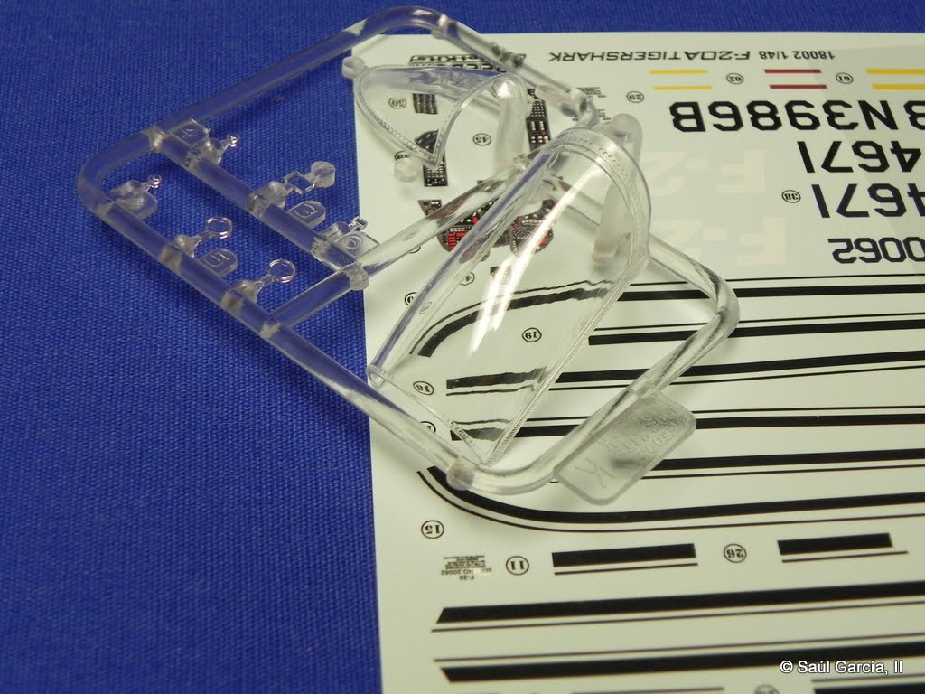FMK18002F20ASpruexDetailK.jpg