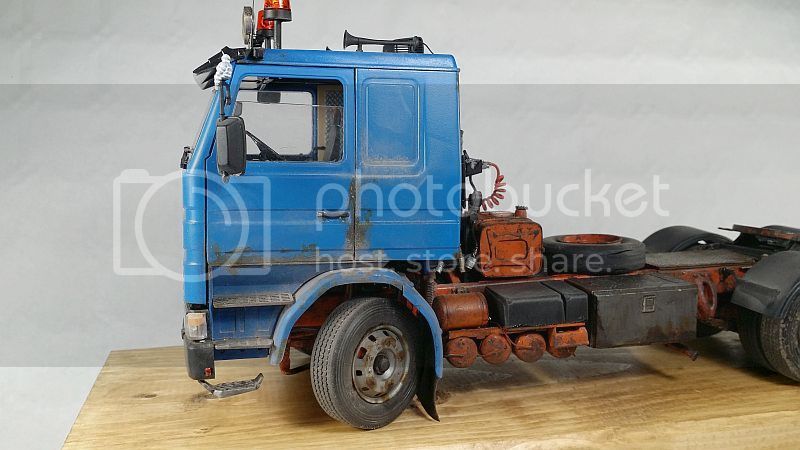 tractor_143H1_zpsjtxewrjz.jpg