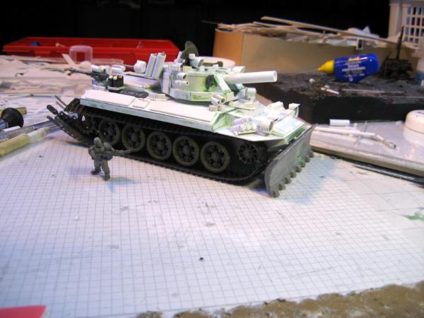 773804_sm-With%20tracks%20and%20dozer%20blade.jpg