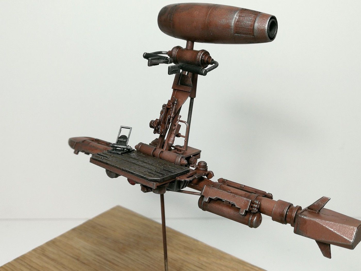 hover_surfer3a-vi.jpg