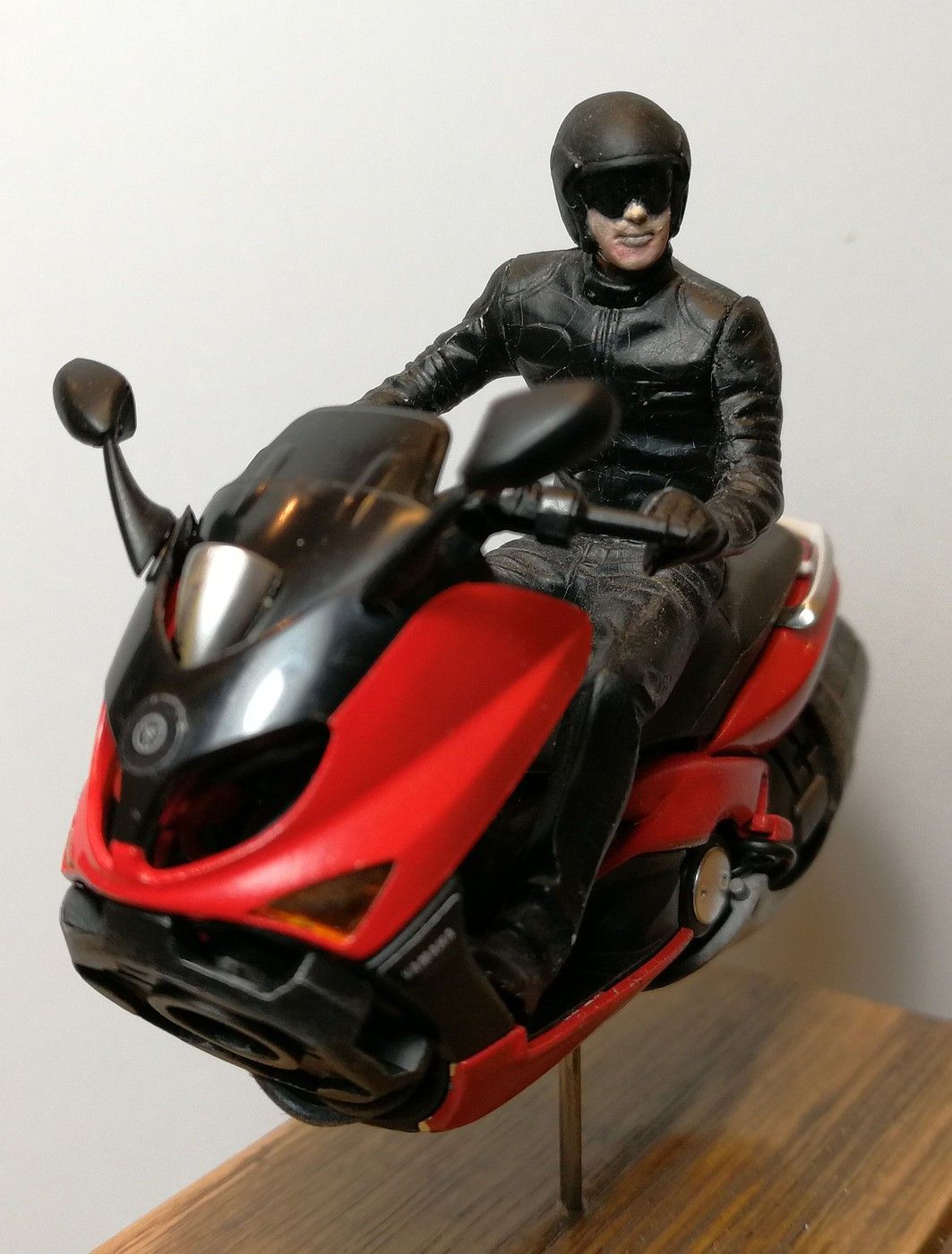 scooter_hover4-vi.jpg