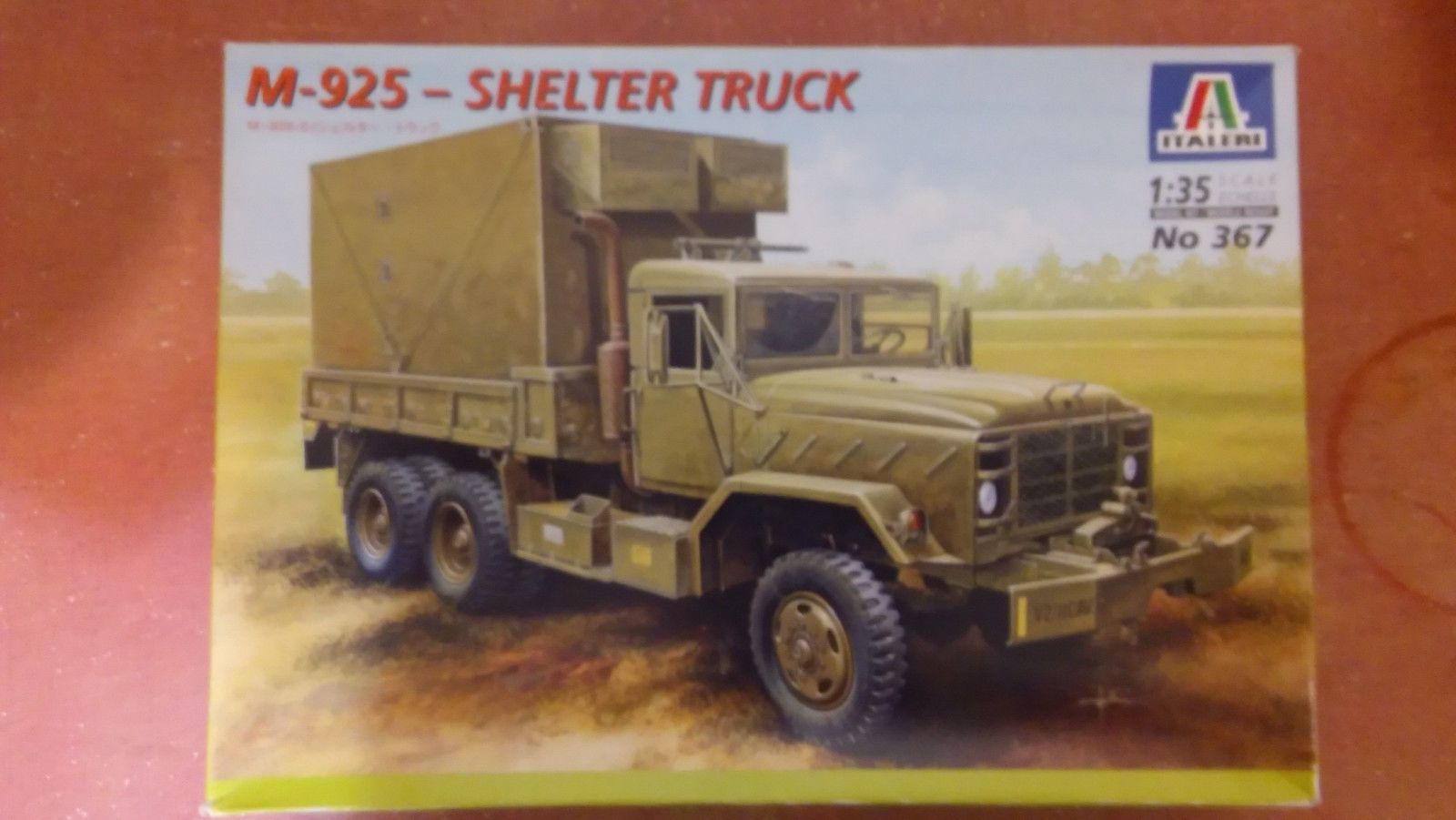 1 35 Italeri 5 ton shelter truck.jpg