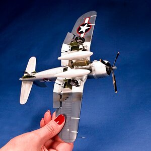 F4U-9.jpg