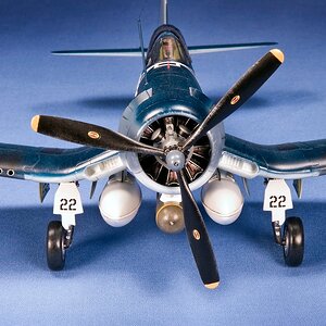 F4U-11.jpg